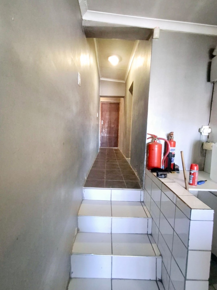 7 Bedroom Property for Sale in Amalinda Eastern Cape